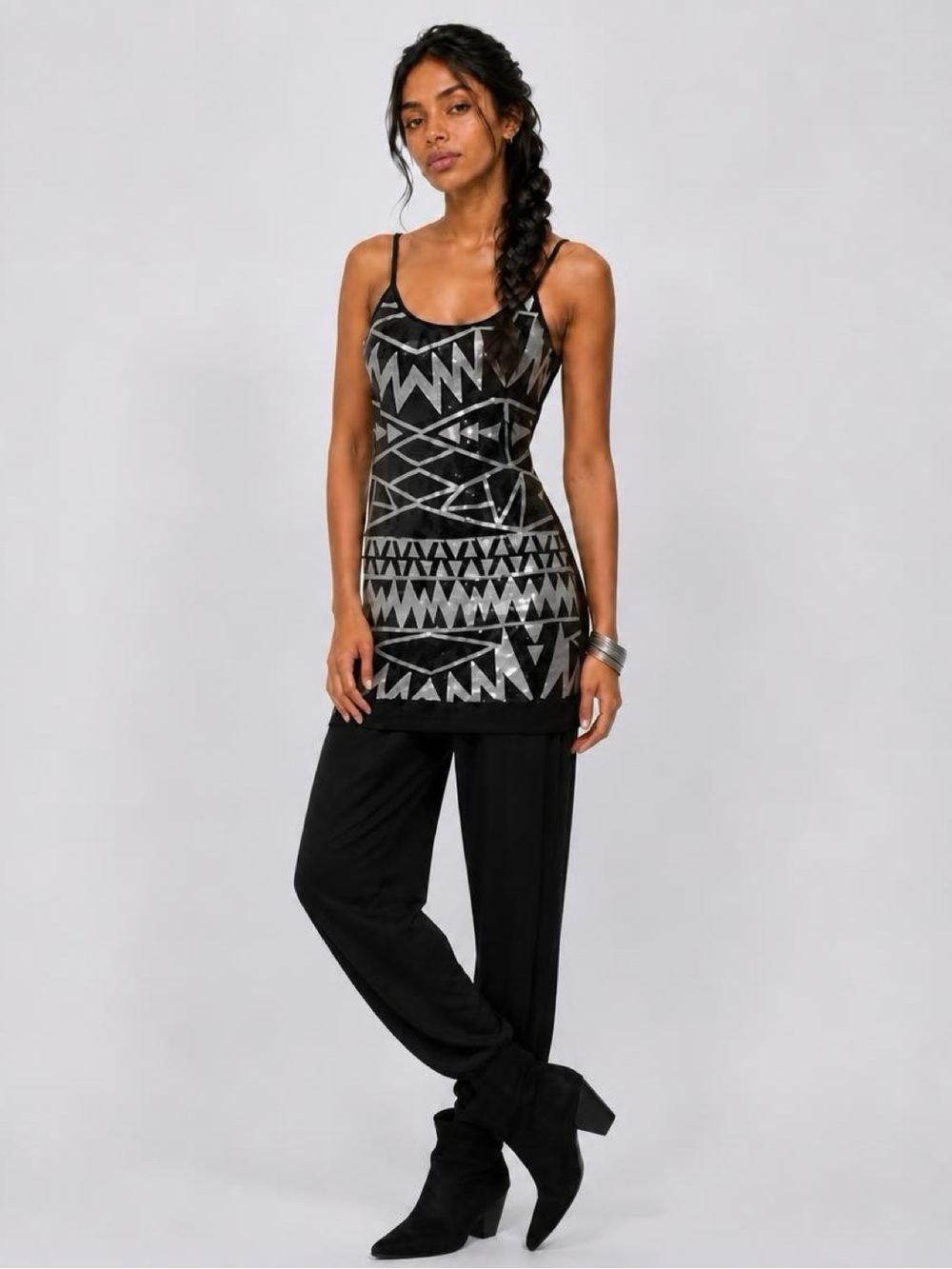 BKE Top Sequin Design Silver Black Art Deco Long Cami M